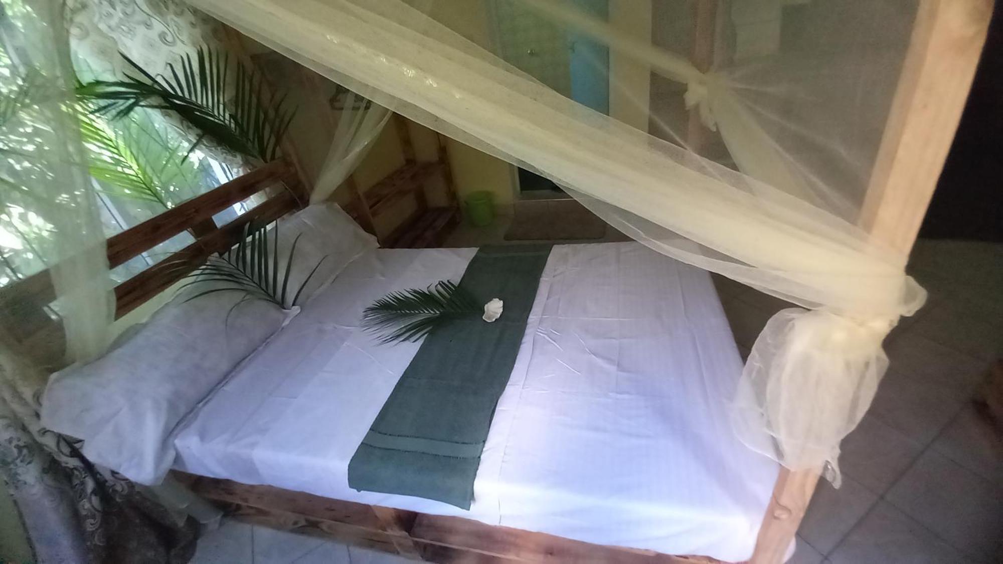 Mount Zion Guest House, Mtwapa Mtomondoni モンバサ エクステリア 写真