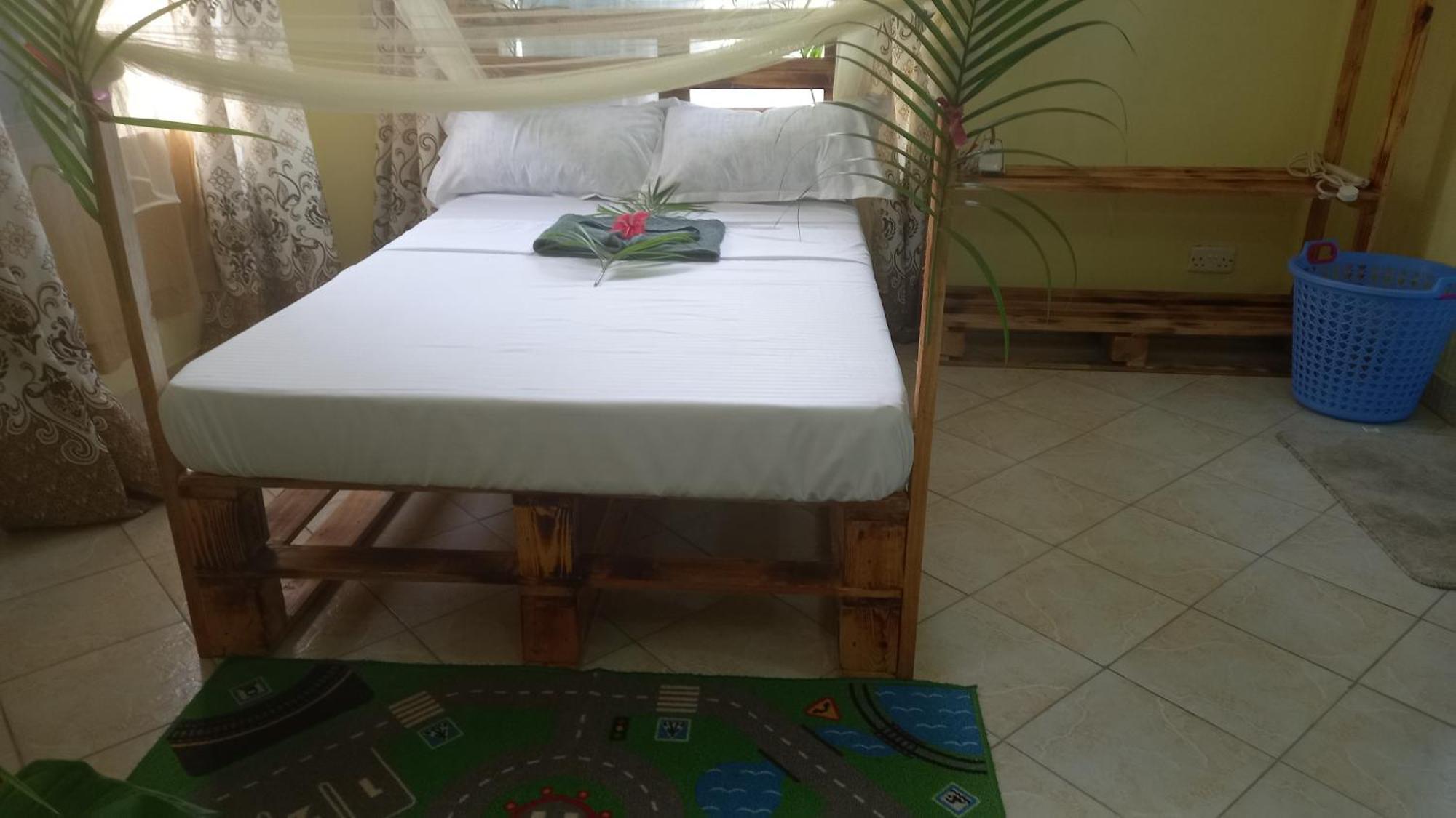 Mount Zion Guest House, Mtwapa Mtomondoni モンバサ エクステリア 写真