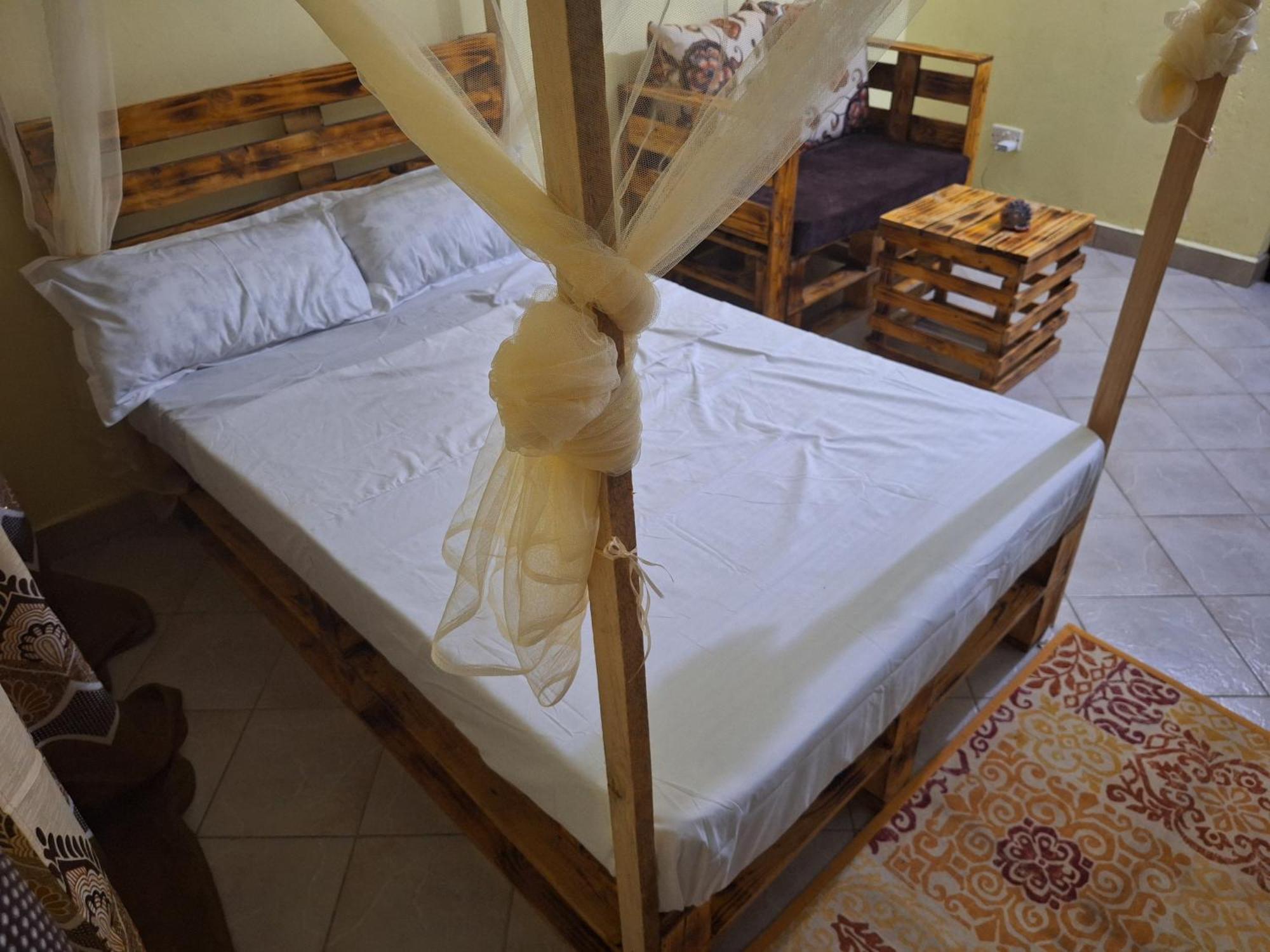 Mount Zion Guest House, Mtwapa Mtomondoni モンバサ エクステリア 写真