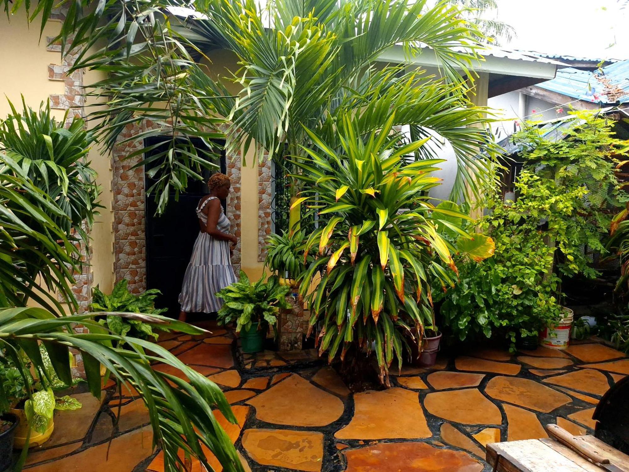 Mount Zion Guest House, Mtwapa Mtomondoni モンバサ エクステリア 写真